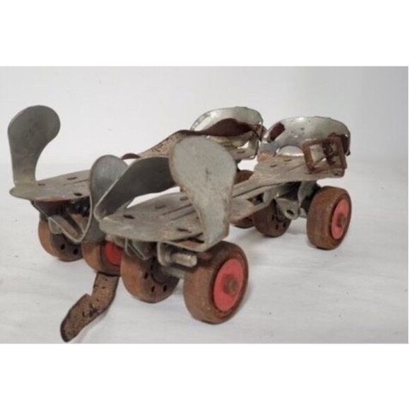 Union #5 Vintage 1960’s Metal Sidewalk Roller Skates - Picture 5 of 6